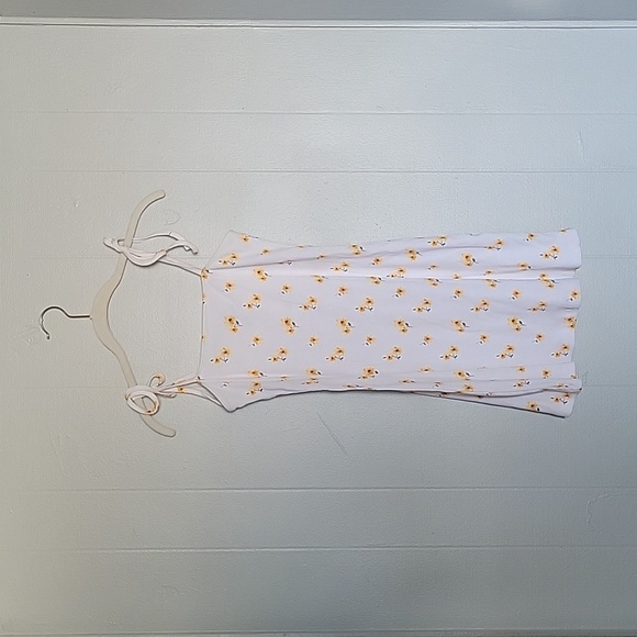 Forever 21 flower tie strap mini sundress medium nwt - Picture 5 of 5